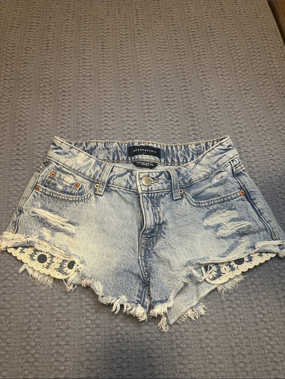 Aeropostale Light Blue Distressed Denim Crochet Trim Women's Shorts